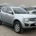 MITSUBISHI L200 TRITON 2.4 HLS 4X2 CD 16V FLEX 4P MANUAL MITSUBISHI L200 TRITON 2.4 HLS 4X2 CD 16V FLEX 4P MANUAL
