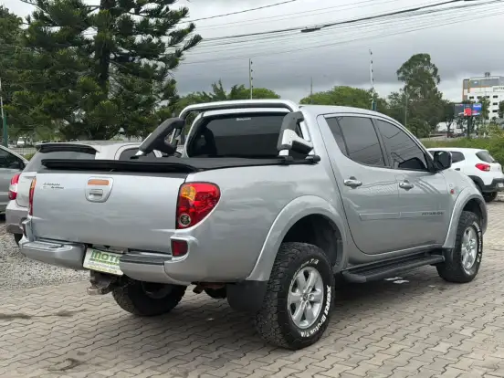 MITSUBISHI-L200 TRITON-2015