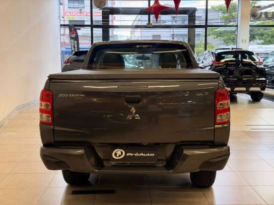 MITSUBISHI-L200 TRITON-2.4 16V TURBO DIESEL SPORT GLS CD 4P 4X4 AUTOMÁTICO MITSUBISHI-L200 TRITON-2019