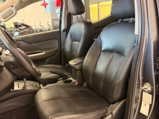 MITSUBISHI-L200 TRITON-2.4 16V TURBO DIESEL SPORT GLS CD 4P 4X4 AUTOMÁTICO MITSUBISHI-L200 TRITON-2019