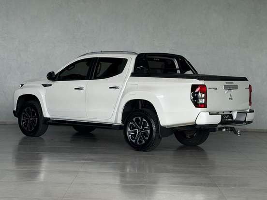 MITSUBISHI-L200 TRITON-2023