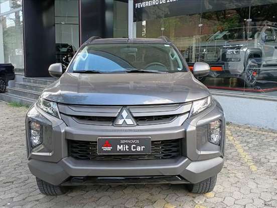 MITSUBISHI-L200 TRITON-2.4 16V TURBO DIESEL SPORT OUTDOOR GLS CD 4P 4X4 AUTOMÁTICO MITSUBISHI-L200 TRITON-2024