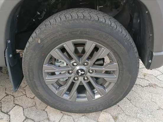 MITSUBISHI-L200 TRITON-2.4 16V TURBO DIESEL SPORT OUTDOOR GLS CD 4P 4X4 AUTOMÁTICO MITSUBISHI-L200 TRITON-2024