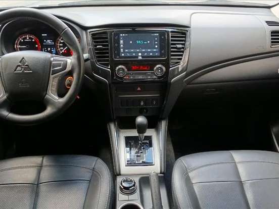MITSUBISHI-L200 TRITON-2.4 16V TURBO DIESEL SPORT OUTDOOR GLS CD 4P 4X4 AUTOMÁTICO MITSUBISHI-L200 TRITON-2024