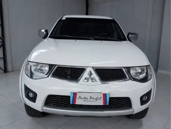MITSUBISHI-L200 TRITON-2011