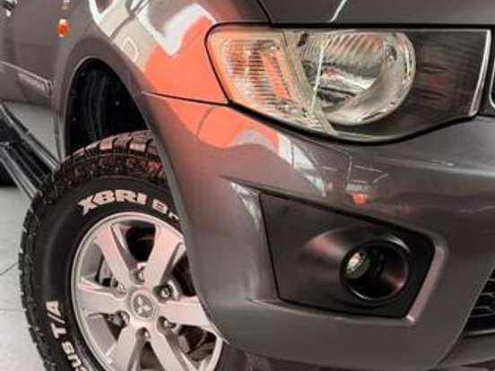 MITSUBISHI-L200 TRITON-3.2 GLX 4X4 CD 16V TURBO INTERCOLER DIESEL 4P MANUAL MITSUBISHI-L200 TRITON-2013