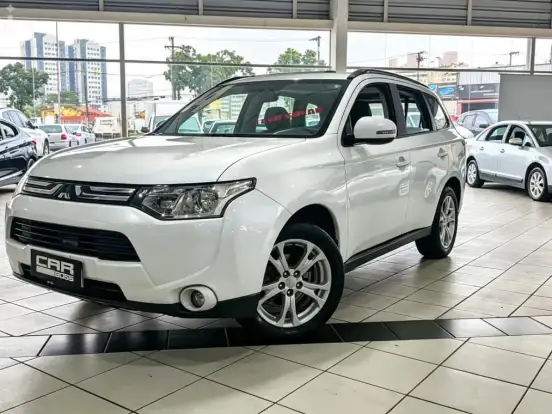 MITSUBISHI-OUTLANDER-2.0 16V GASOLINA 4P AUTOMÁTICO MITSUBISHI-OUTLANDER-2014