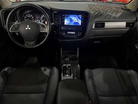 MITSUBISHI-OUTLANDER-2.0 16V GASOLINA 4P AUTOMÁTICO MITSUBISHI-OUTLANDER-2014