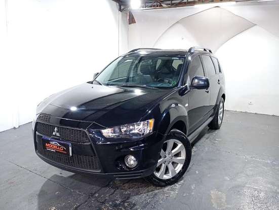 MITSUBISHI-OUTLANDER-2011