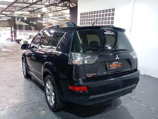 MITSUBISHI-OUTLANDER-2.0 16V GASOLINA 4P AUTOMÁTICO MITSUBISHI-OUTLANDER-2011