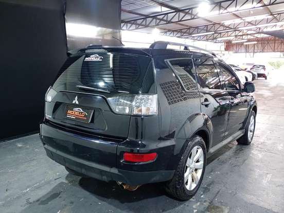 MITSUBISHI-OUTLANDER-2.0 16V GASOLINA 4P AUTOMÁTICO MITSUBISHI-OUTLANDER-2011
