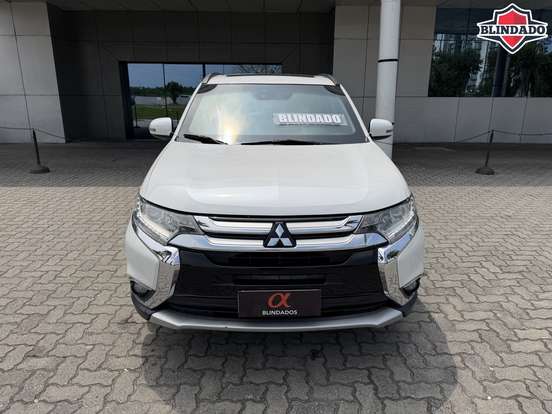 MITSUBISHI-OUTLANDER-2.0 16V GASOLINA 4P AUTOMÁTICO MITSUBISHI-OUTLANDER-2015