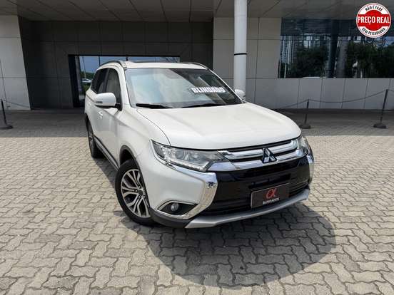MITSUBISHI-OUTLANDER-2015