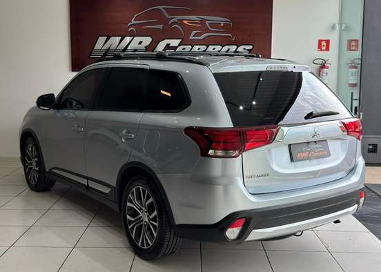 MITSUBISHI-OUTLANDER-2.0 16V GASOLINA 4P AUTOMÁTICO MITSUBISHI-OUTLANDER-2016