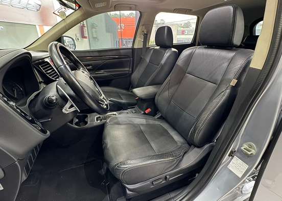 MITSUBISHI-OUTLANDER-2.0 16V GASOLINA 4P AUTOMÁTICO MITSUBISHI-OUTLANDER-2016