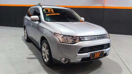 MITSUBISHI-OUTLANDER-2014