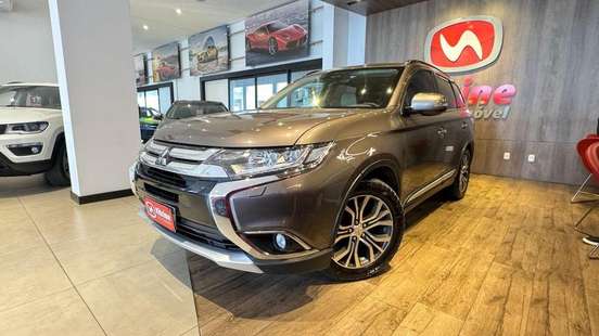 MITSUBISHI-OUTLANDER-2016