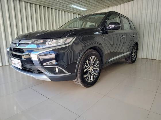 MITSUBISHI OUTLANDER 3.0 GT 4X4 V6 24V GASOLINA 4P AUTOMÁTICO