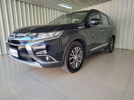 MITSUBISHI-OUTLANDER-3.0 GT 4X4 V6 24V GASOLINA 4P AUTOMÁTICO MITSUBISHI-OUTLANDER-2015
