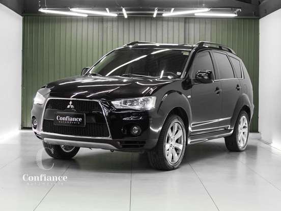 MITSUBISHI-OUTLANDER-2011