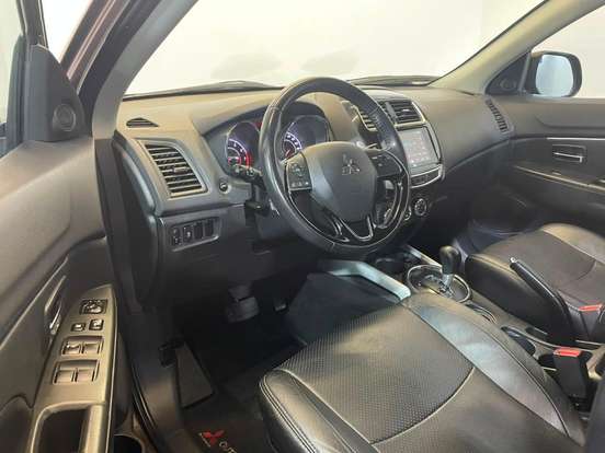 MITSUBISHI-OUTLANDER SPORT-2020