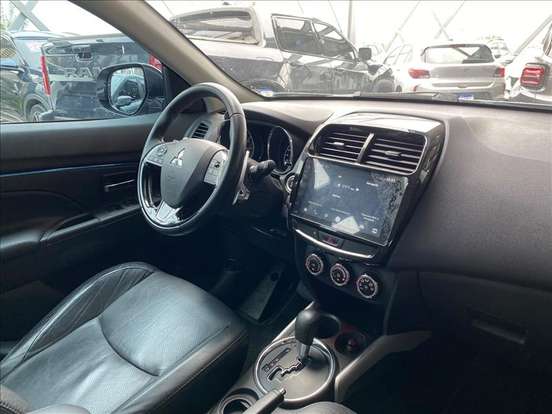 MITSUBISHI-OUTLANDER SPORT-2.0 MIVEC FLEX HPE AUTOMÁTICO MITSUBISHI-OUTLANDER SPORT-2021