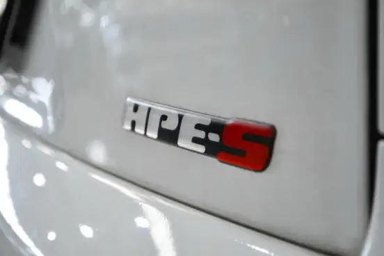 MITSUBISHI-PAJERO-2015