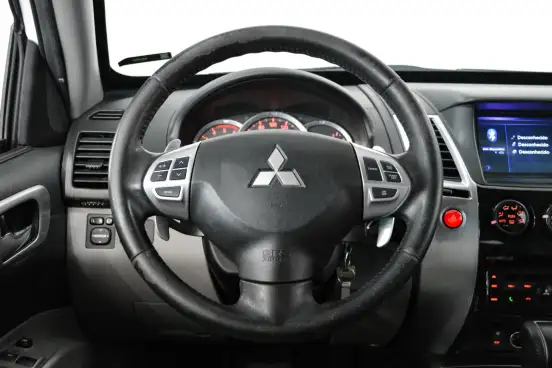 MITSUBISHI-PAJERO DAKAR-2015