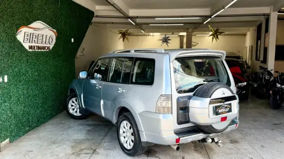 MITSUBISHI-PAJERO FULL-2010