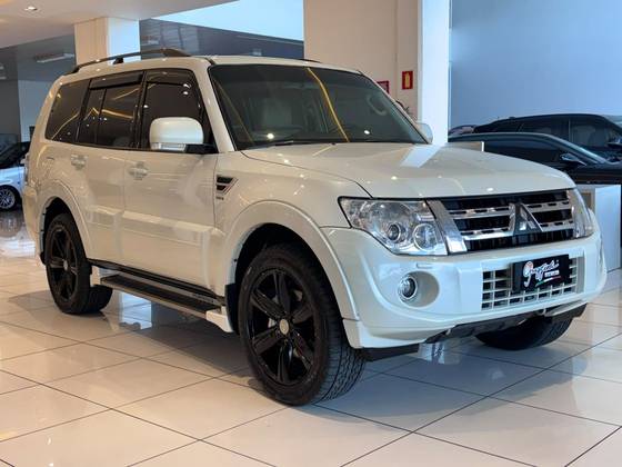 MITSUBISHI PAJERO FULL 3.2 HPE 4X4 16V TURBO INTERCOOLER DIESEL 2P AUTOMÁTICO