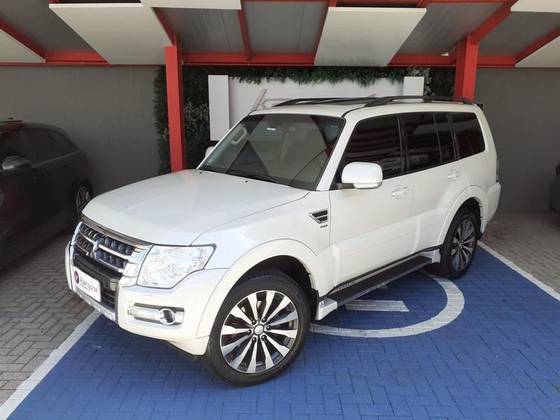 MITSUBISHI PAJERO FULL 3.2 HPE 4X4 16V TURBO INTERCOOLER DIESEL 2P AUTOMÁTICO