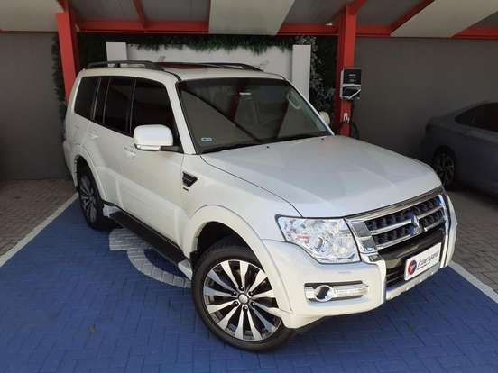 MITSUBISHI-PAJERO FULL-3.2 HPE 4X4 16V TURBO INTERCOOLER DIESEL 2P AUTOMÁTICO MITSUBISHI-PAJERO FULL-2018