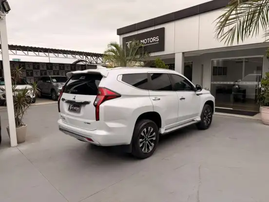 MITSUBISHI-PAJERO SPORT-2.4 16V MIVEC TURBO DIESEL HPE-S AWD AUTOMÁTICO MITSUBISHI-PAJERO SPORT-2022