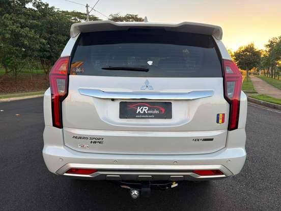 MITSUBISHI-PAJERO SPORT-2.4 16V MIVEC TURBO DIESEL HPE AWD AUTOMÁTICO MITSUBISHI-PAJERO SPORT-2024