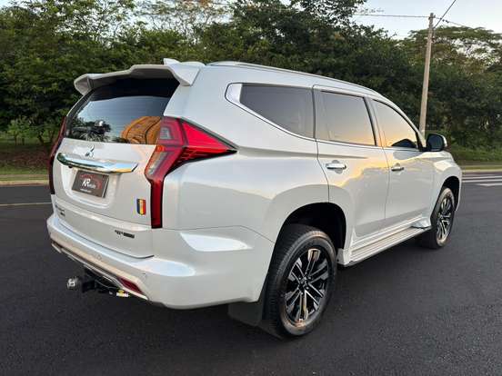 MITSUBISHI-PAJERO SPORT-2024