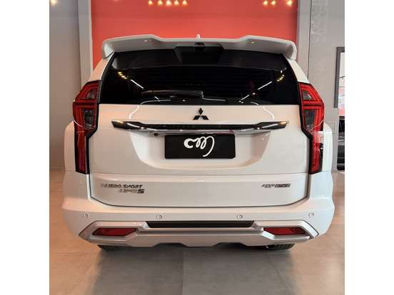 MITSUBISHI-PAJERO SPORT-2.4 16V MIVEC TURBO DIESEL HPE-S AWD AUTOMÁTICO MITSUBISHI-PAJERO SPORT-2024