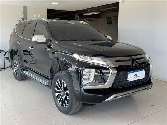 MITSUBISHI PAJERO SPORT 2.4 16V MIVEC TURBO DIESEL HPE-S AWD AUTOMÁTICO