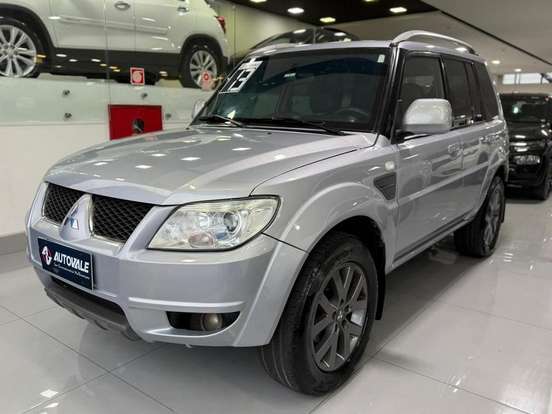 MITSUBISHI-PAJERO TR4-2.0 4X2 16V 140CV FLEX 4P AUTOMÁTICO MITSUBISHI-PAJERO TR4-2012
