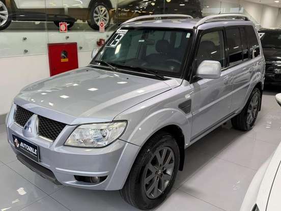 MITSUBISHI-PAJERO TR4-2.0 4X2 16V 140CV FLEX 4P AUTOMÁTICO MITSUBISHI-PAJERO TR4-2012