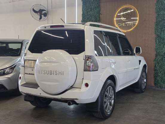 MITSUBISHI-PAJERO TR4-2.0 4X2 16V 140CV FLEX 4P AUTOMÁTICO MITSUBISHI-PAJERO TR4-2014