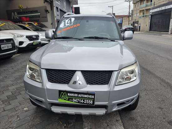 MITSUBISHI-PAJERO TR4-2.0 4X2 16V 140CV FLEX 4P AUTOMÁTICO MITSUBISHI-PAJERO TR4-2013