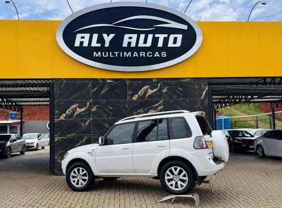 MITSUBISHI-PAJERO TR4-2012