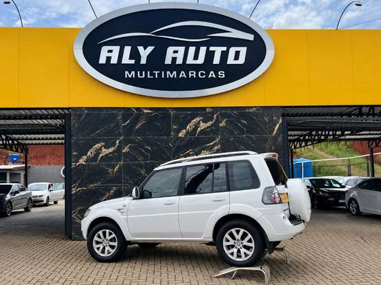 MITSUBISHI-PAJERO TR4-2.0 4X2 16V 140CV FLEX 4P MANUAL MITSUBISHI-PAJERO TR4-2012
