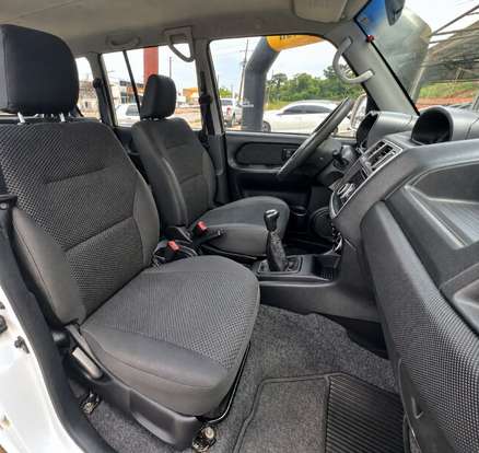 MITSUBISHI-PAJERO TR4-2.0 4X2 16V 140CV FLEX 4P MANUAL MITSUBISHI-PAJERO TR4-2012