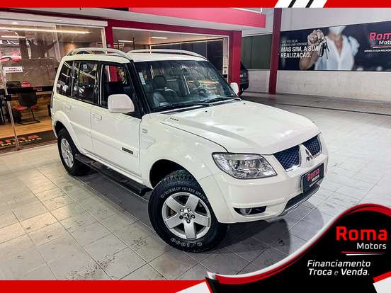 MITSUBISHI-PAJERO TR4-2010