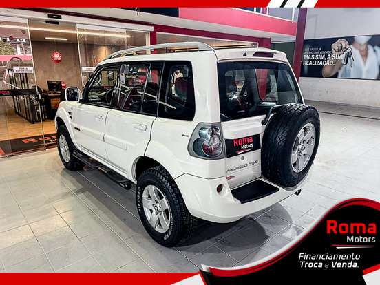 MITSUBISHI-PAJERO TR4-2.0 4X4 16V 140CV FLEX 4P AUTOMÁTICO MITSUBISHI-PAJERO TR4-2010