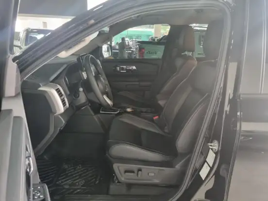 MITSUBISHI-TRITON-2025