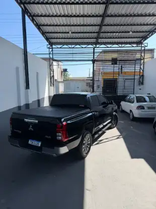 MITSUBISHI-TRITON-2025