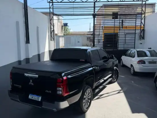MITSUBISHI-TRITON-2.4 BITURBO DIESEL CD HPE 4X4 AUTOMÁTICO MITSUBISHI-TRITON-2025