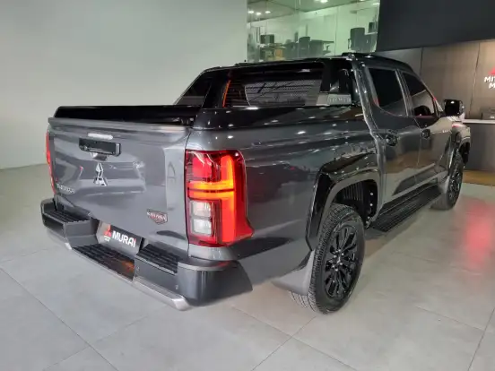 MITSUBISHI-TRITON-2.4 BITURBO DIESEL CD KATANA 4X4 AUTOMÁTICO MITSUBISHI-TRITON-2025